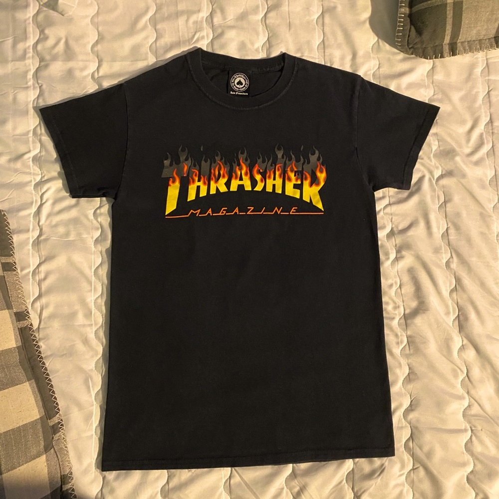 Size small Thrasher BBQ Flame Black T-Shirt